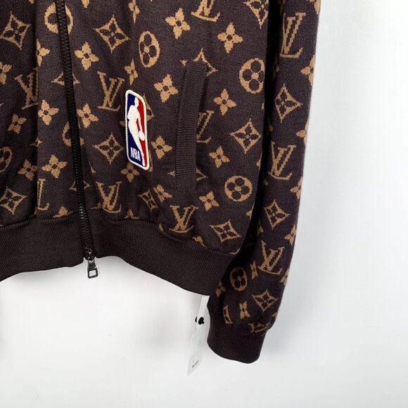 DM0097 Louis Vuitton X NBA Monogram Logo Bomber Jacket - Picture 4 of 8